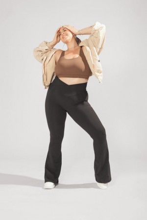 POPFLEX Crisscross Hourglass® Flared Leggings with Pockets (Soft Touch) Černé | SLKI65412