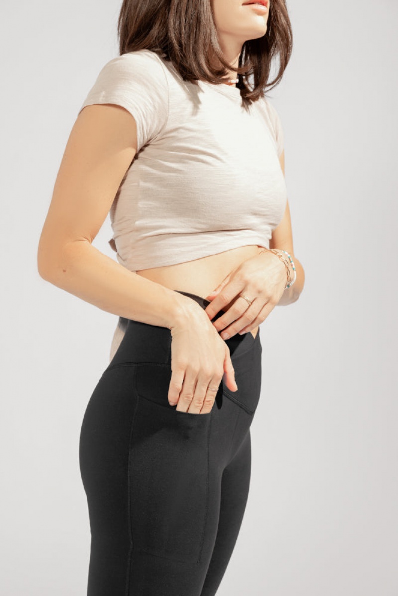 POPFLEX Crisscross Hourglass® Flared Leggings with Pockets (Soft Touch) Černé | SLKI65412