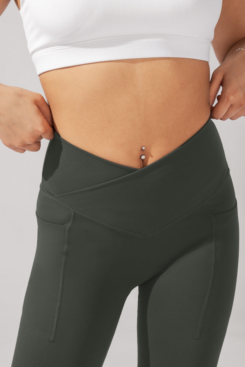 POPFLEX Crisscross Hourglass® Flared Leggings with Pockets (Soft Touch) Forestwood | HIYL20975