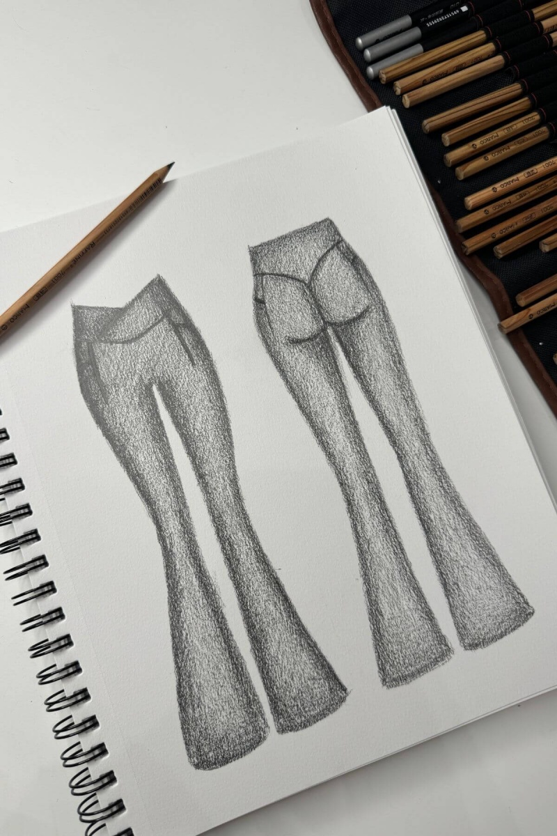 POPFLEX Crisscross Hourglass® Flared Leggings with Pockets (Soft Touch) Forestwood | HIYL20975