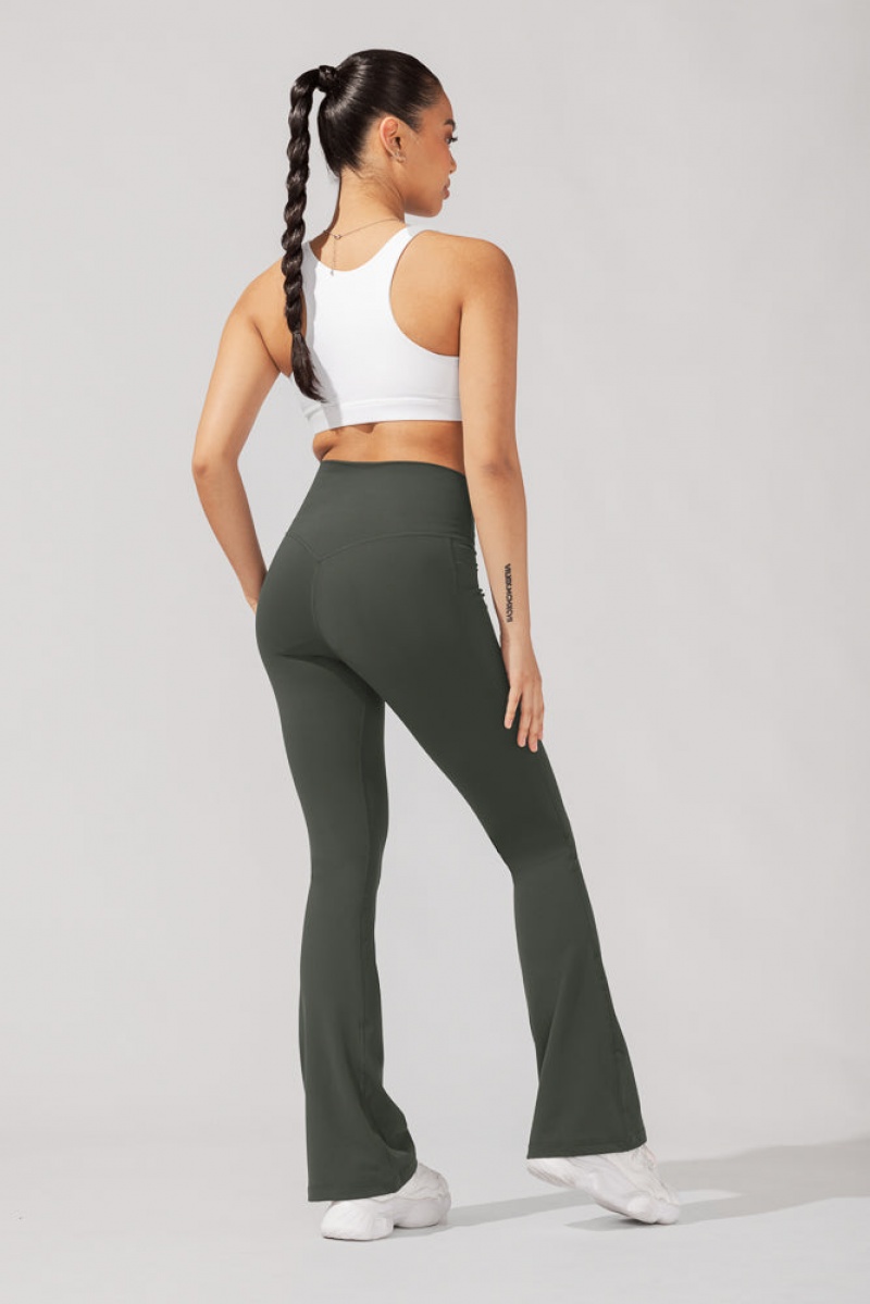 POPFLEX Crisscross Hourglass® Flared Leggings with Pockets (Soft Touch) Forestwood | HIYL20975