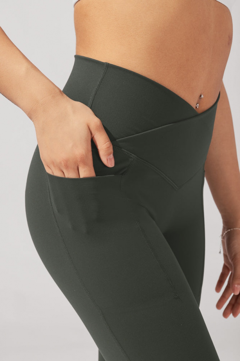 POPFLEX Crisscross Hourglass® Flared Leggings with Pockets (Soft Touch) Forestwood | HIYL20975