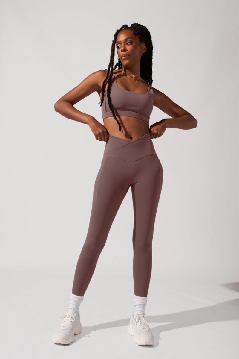 POPFLEX Crisscross Hourglass® Leggings with Pockets (Pet Hair Resistant) Peppercorn | ULVK15306
