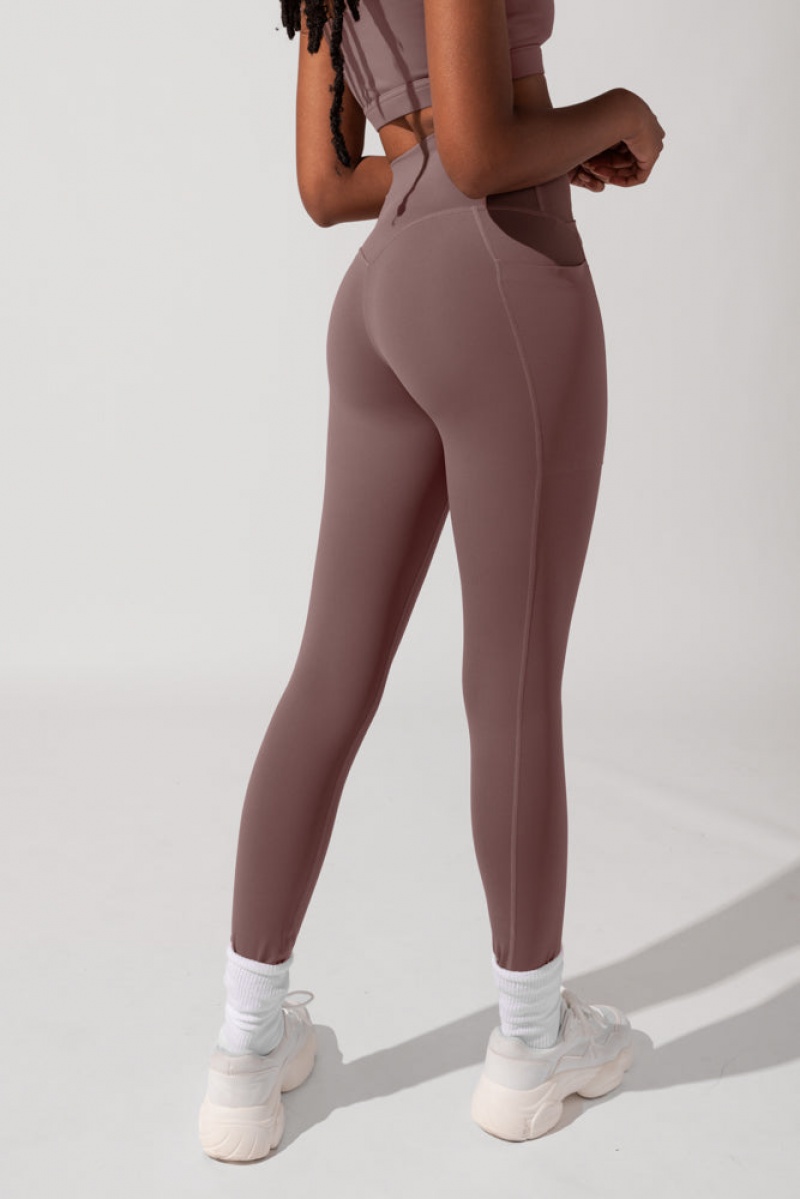 POPFLEX Crisscross Hourglass® Leggings with Pockets (Pet Hair Resistant) Peppercorn | ULVK15306