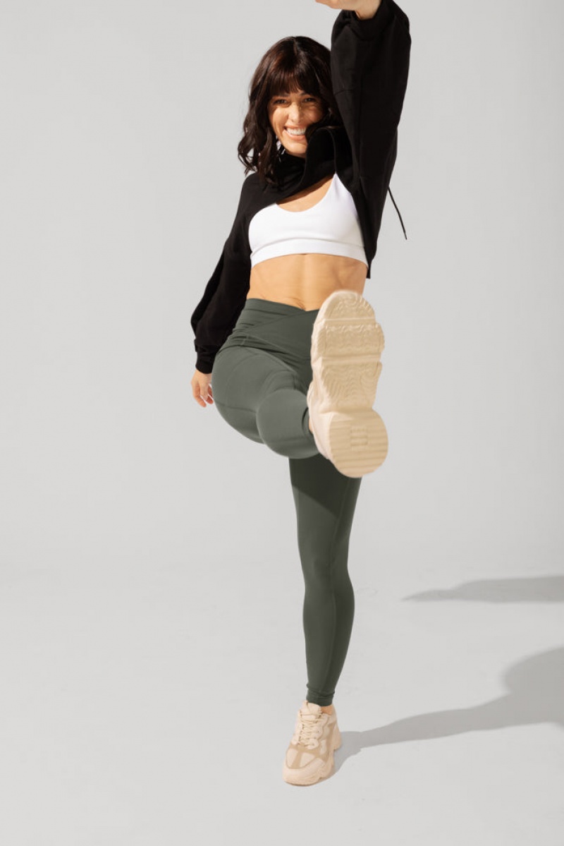 POPFLEX Crisscross Hourglass® Leggings with Pockets (Soft Touch) Tmavě | KPWV98506