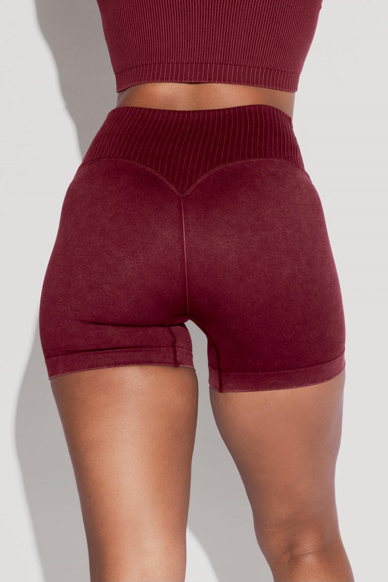 POPFLEX Crisscross Hourglass® Seamless Midi Shorts Garnet | CVFI87269