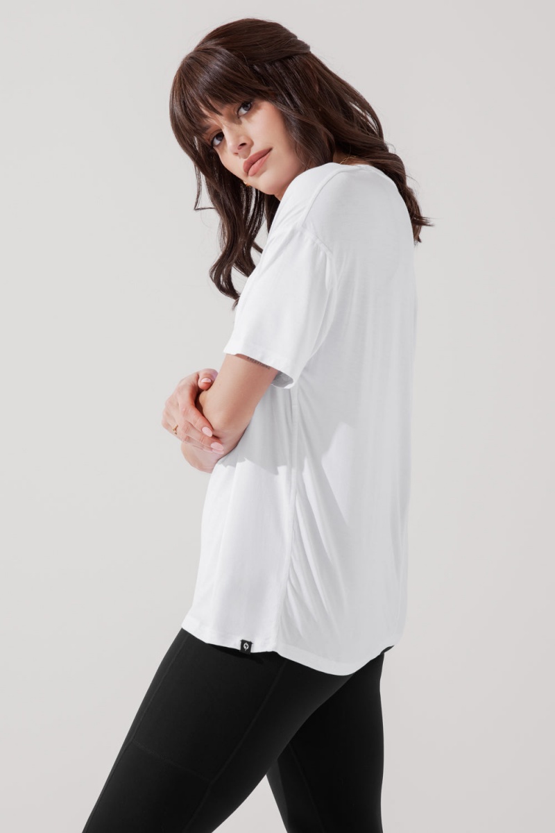 POPFLEX Daring Deep V Tee Bílé | GTMW39210