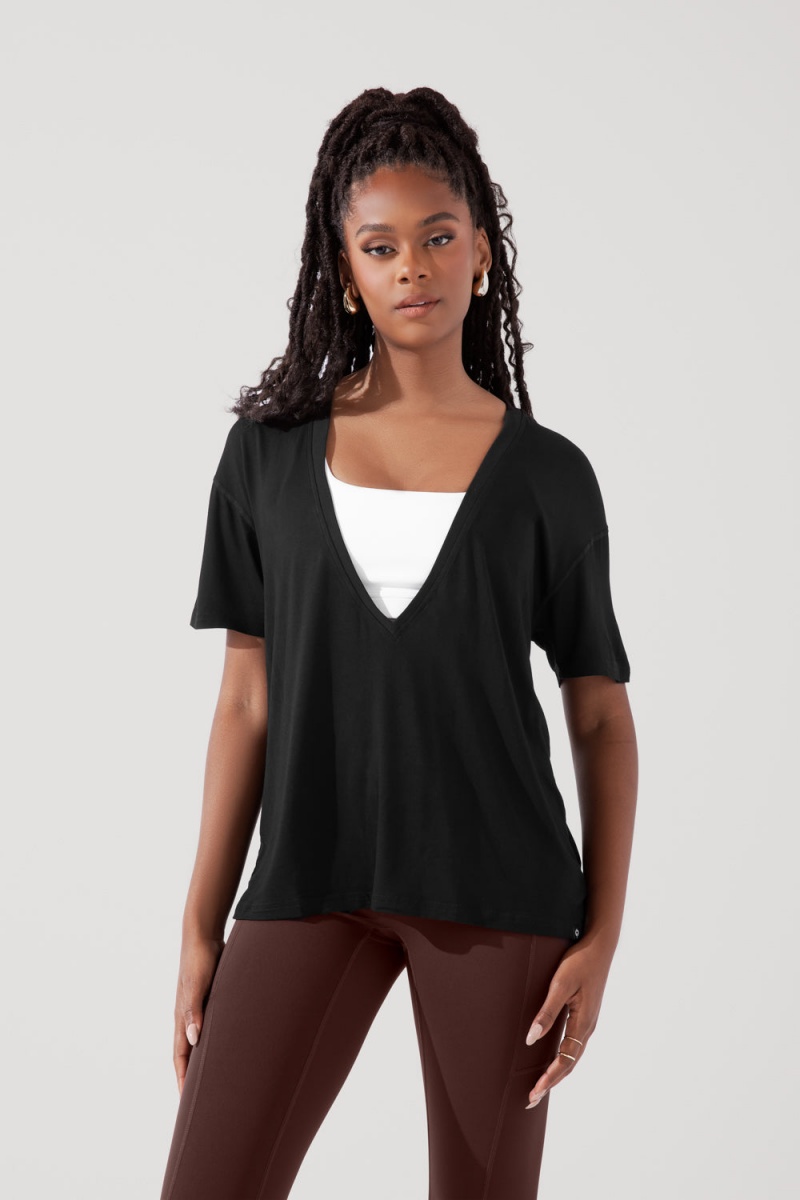 POPFLEX Daring Deep V Tee Černé | MRSH72916