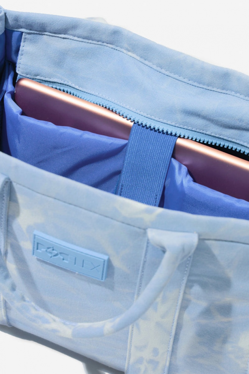 POPFLEX Small Sloane Tote Cloud | KDMN36095